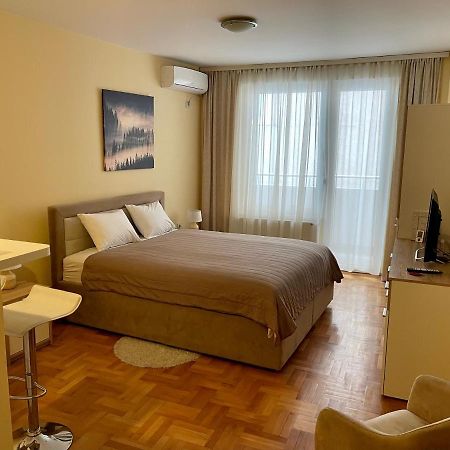 Trident Apartments 2 Ni エクステリア 写真