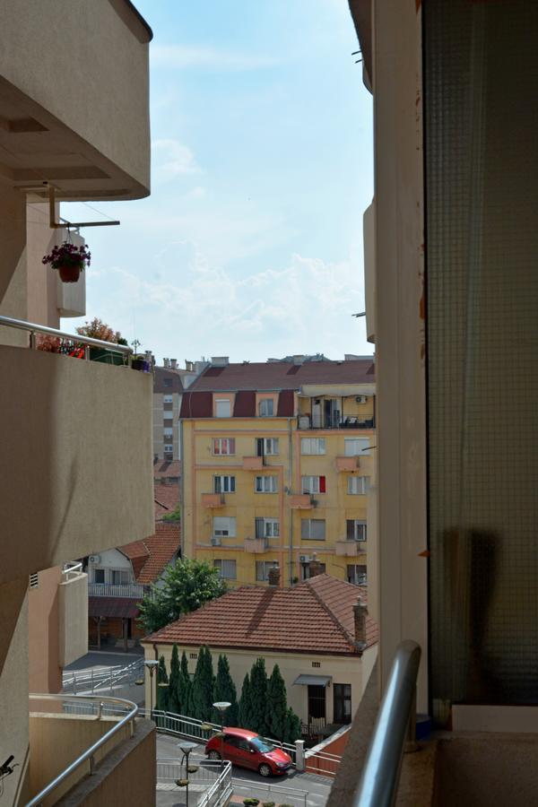 Trident Apartments 2 Ni エクステリア 写真