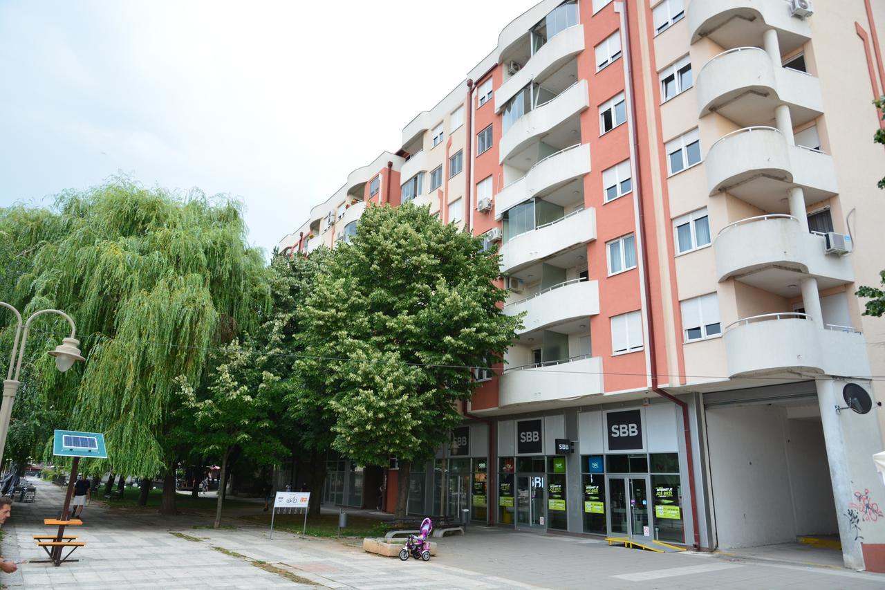 Trident Apartments 2 Ni エクステリア 写真