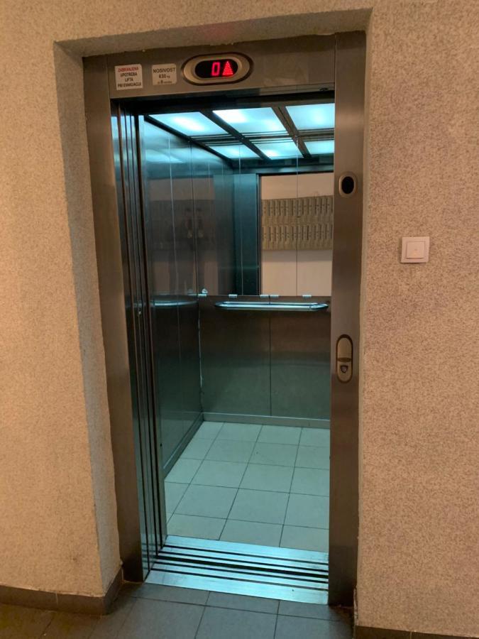 Trident Apartments 2 Ni エクステリア 写真
